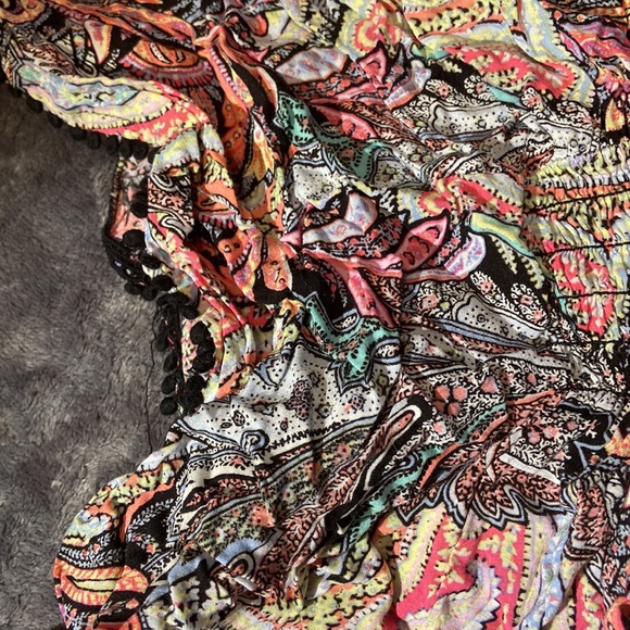 BUNDLE DISCOUNTS! Victoria’s Secret paisley swim cover up SMALL - Picture 4 of 7